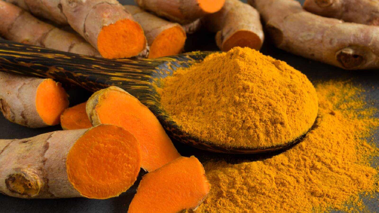 Turmeric powder on a plate