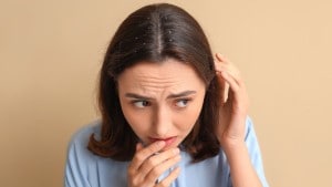 Say goodbye to dandruff naturally with this ancient spice Say goodbye to dandruff naturally with this ancient spice