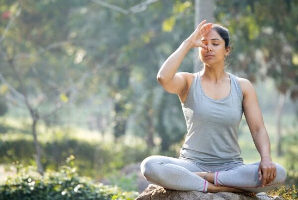 Pranayama for liver health: 5 minutes of breathing as a way to detox